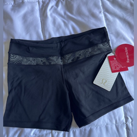 🆕🖤 RARE Lululemon Reversible Groove Short - Picture 3 of 7